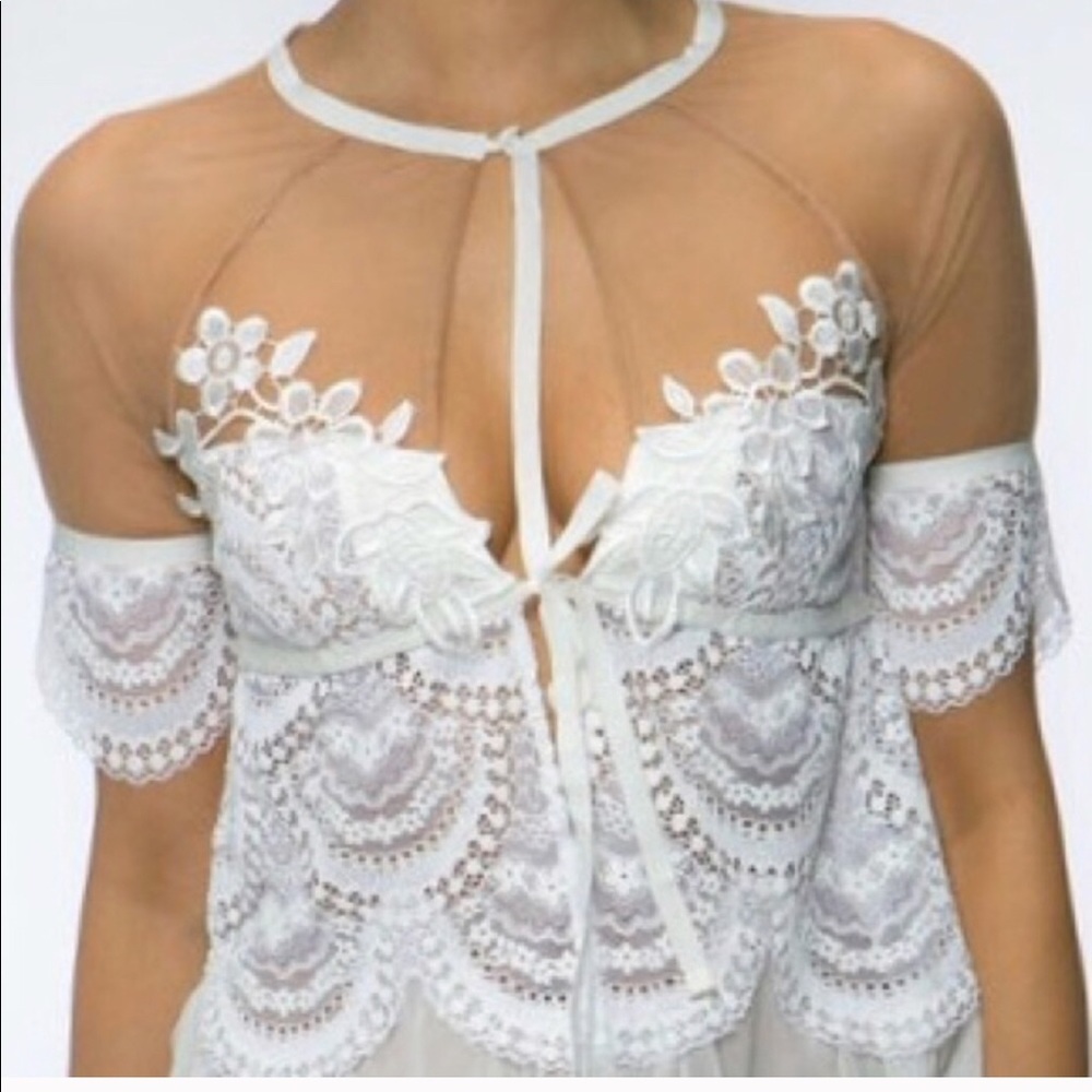 For Love and Lemons Robe, small! So cute!